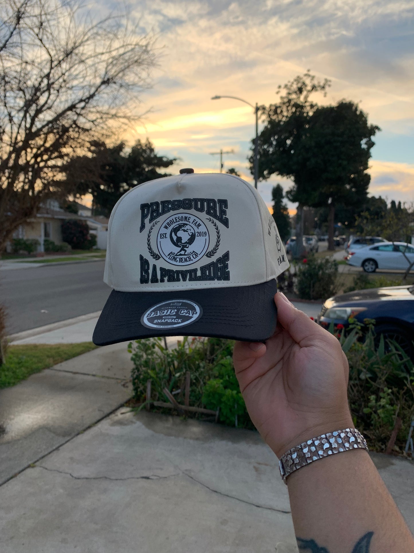 Pressure Hat