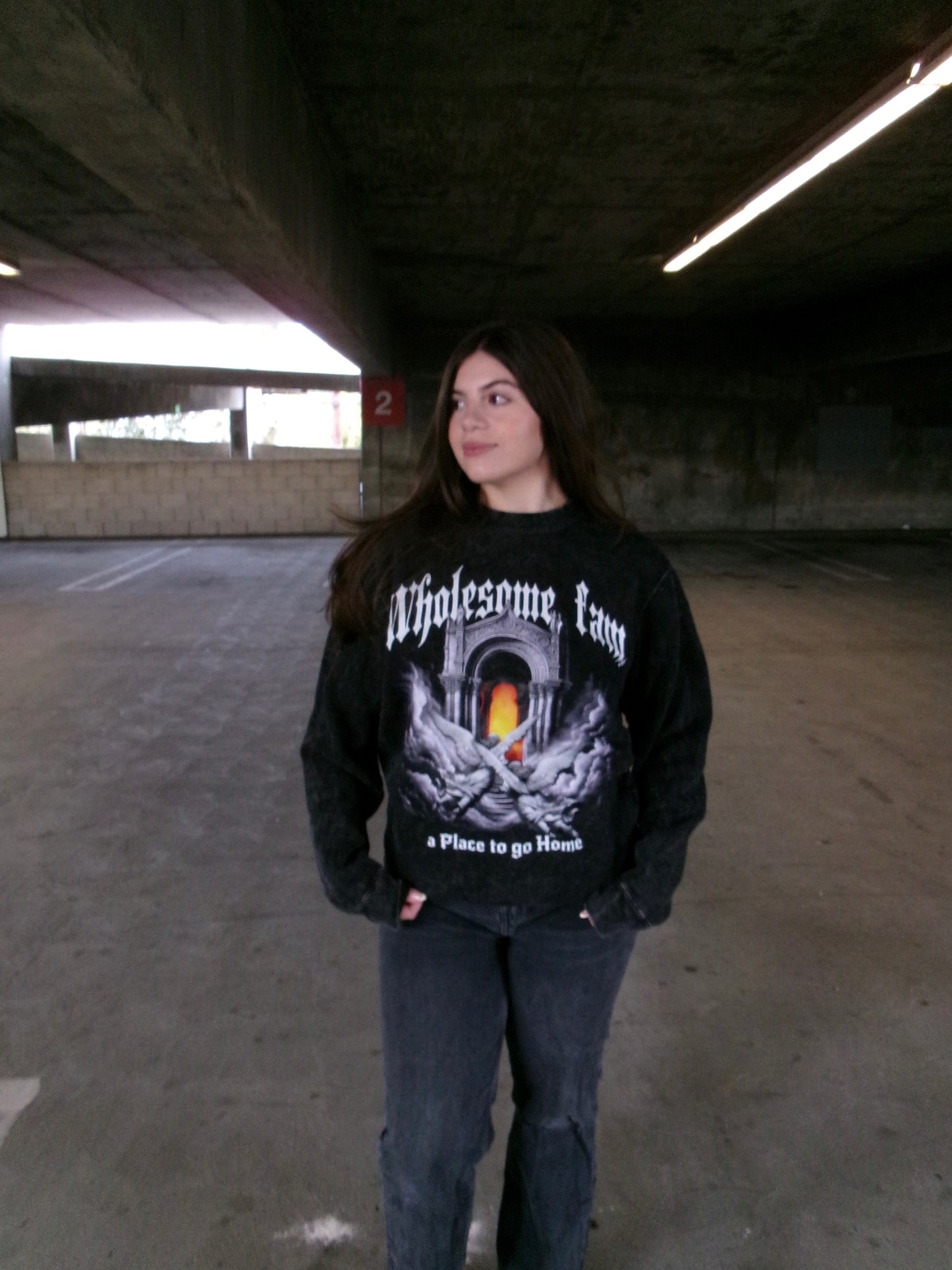 BLACK ACID CREWNECK