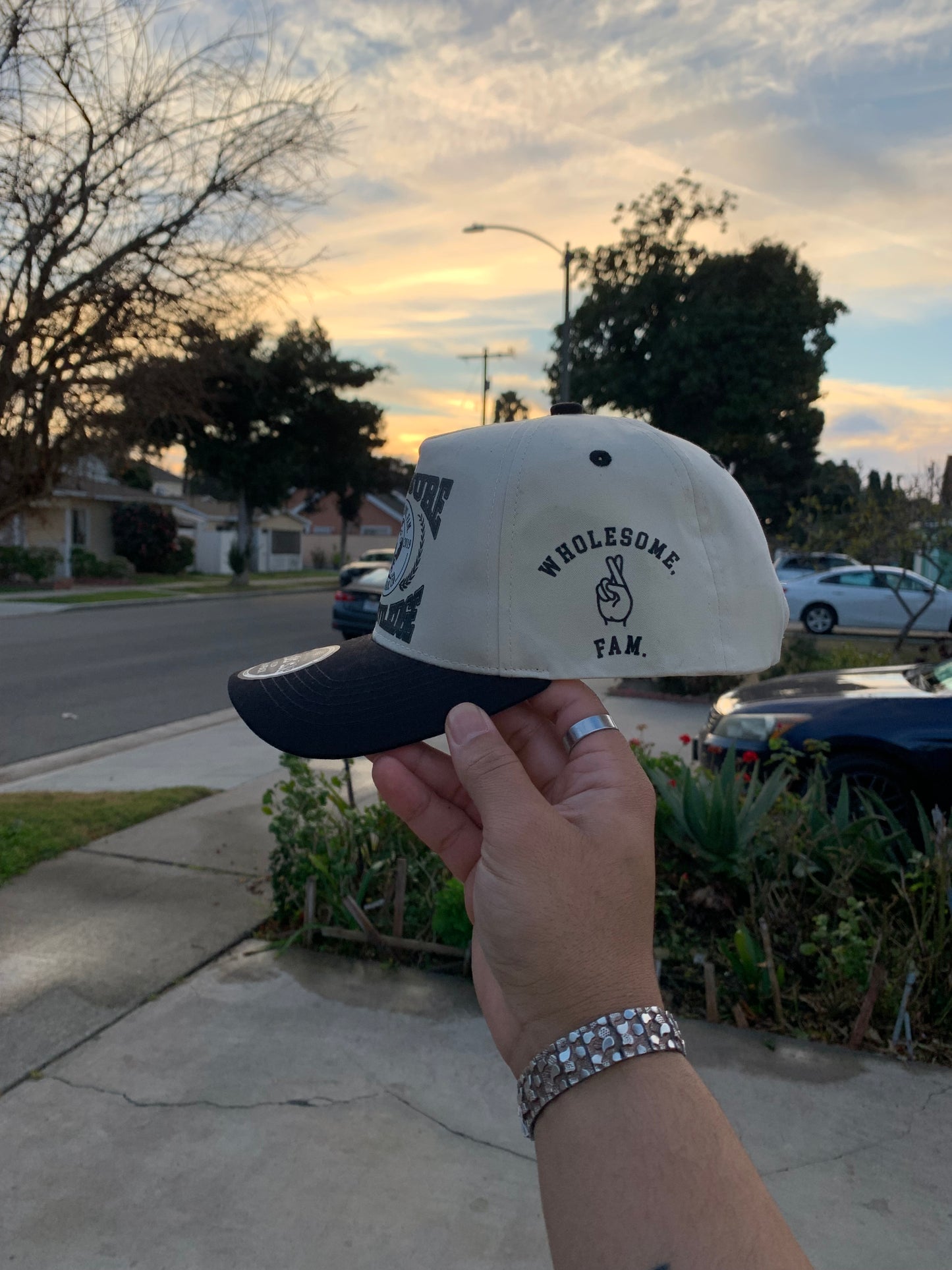 Pressure Hat