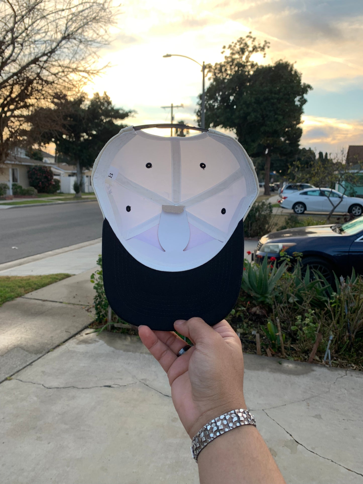 Pressure Hat